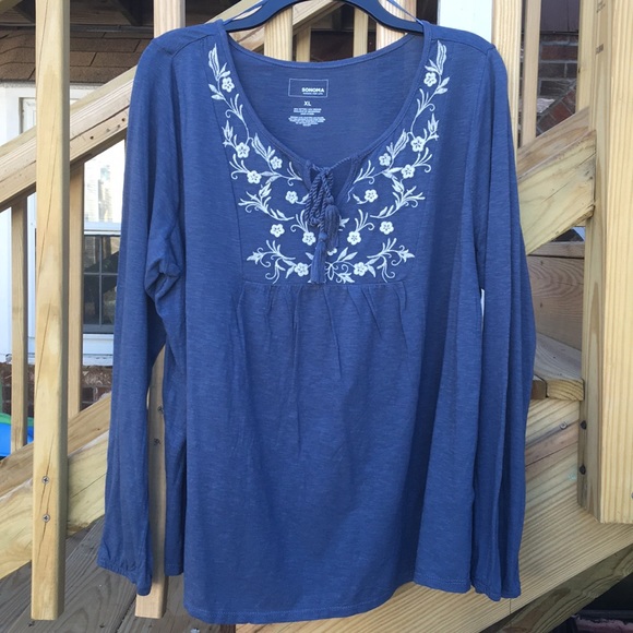 Sonoma Tops - NWT 🌸 BLUE EMBROIDERED COTTON BOHO PEASANT TOP L